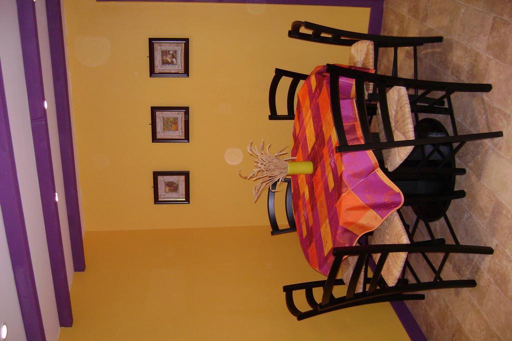 Les Chandelles Bed & Breakfast Villiers-le-Morhier Bilik gambar